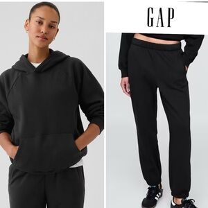 GAP Classic Black Hoodie and Joggers sweat set Size M